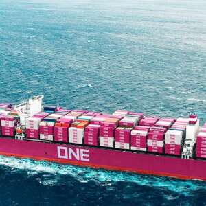 For the first time in Brazil, a pink ship calls at TCP