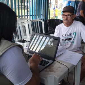 TCP inaugura un nuevo punto de recogida del programa Troca Solidária en la isla de Valadares
